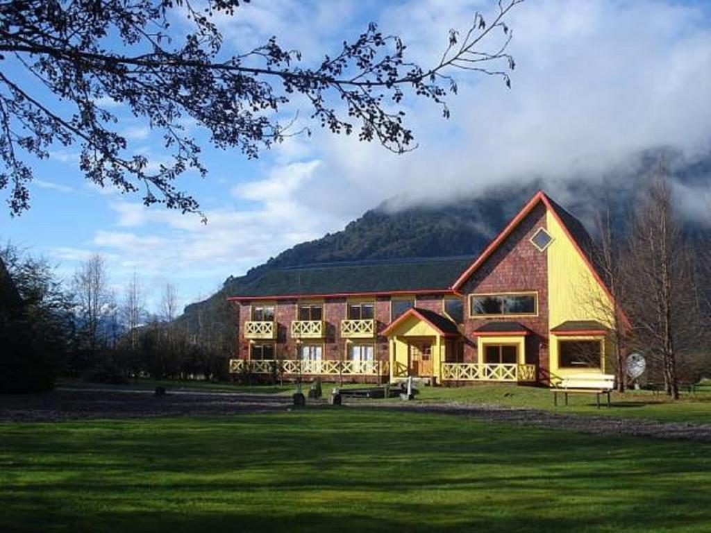 Hotel Y Cabanas Patagonia Green Пуэрто-Айсен Экстерьер фото